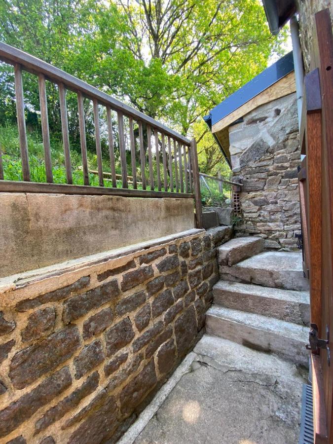 Petit Cocon Au Coeur Du Morvan Montreuillon Exterior foto